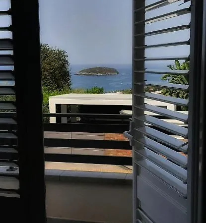 Panoramica Con Giardino Diamante