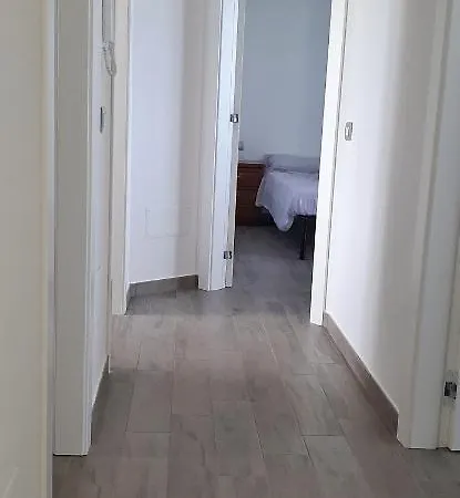 Panoramica Con Giardino וילה