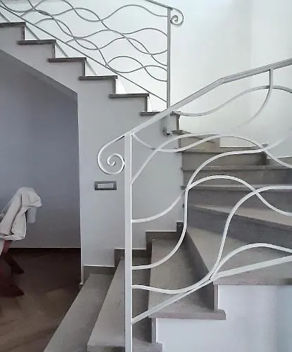 Villa Panoramica Con Giardino